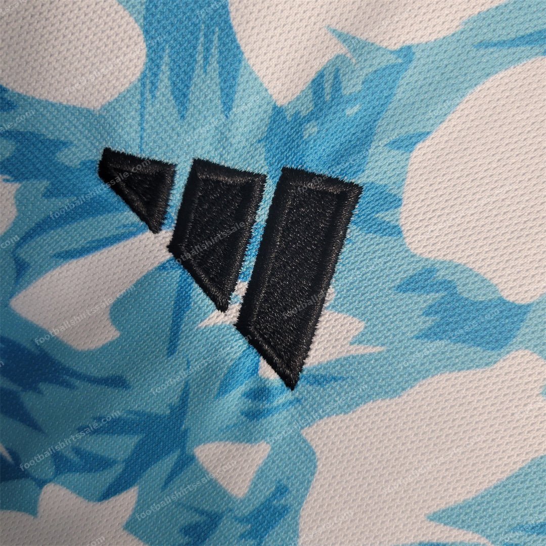 2023/2024 Ajax Training Football Shirt - Detail 4