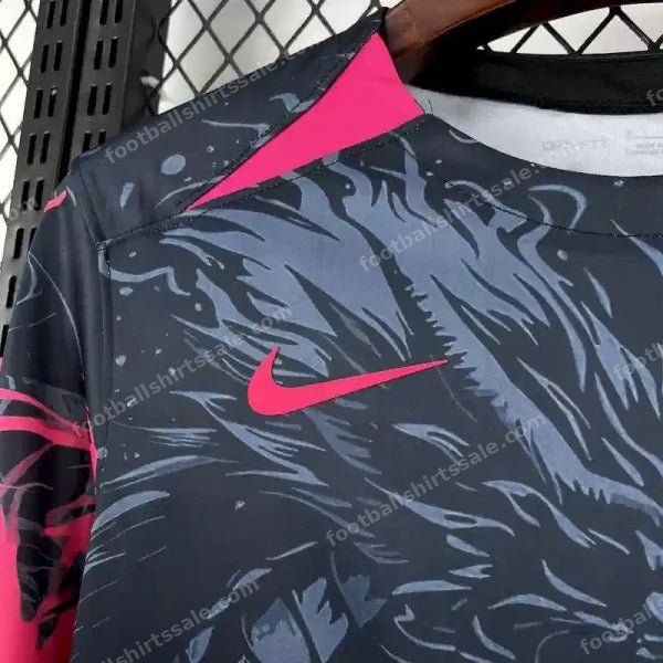 2025/2026 Barcelona Special Edition Dark and Pink Football Shirt - Detail 2