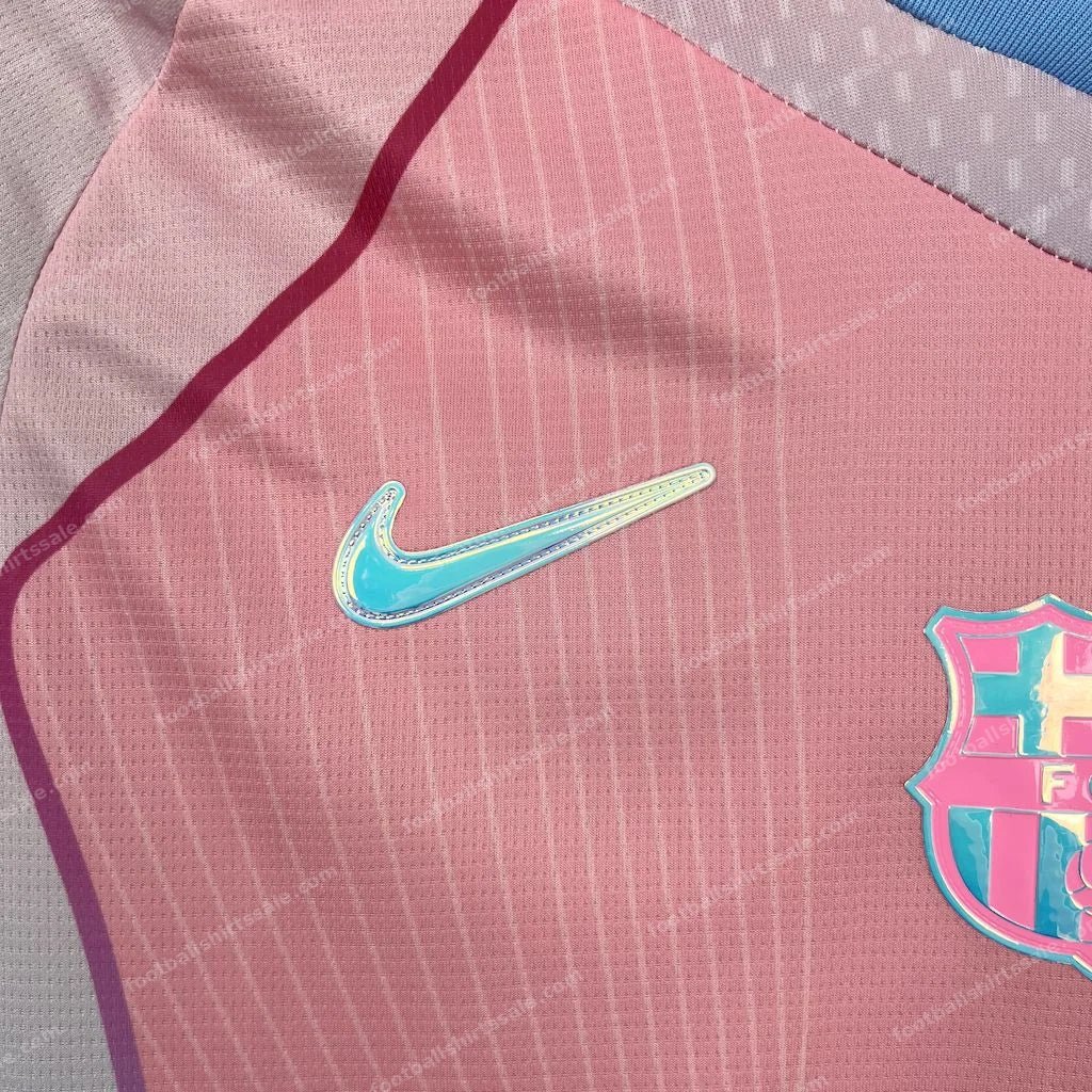 2025/2026 Barcelona Special Pink Football Shirt - Detail 2