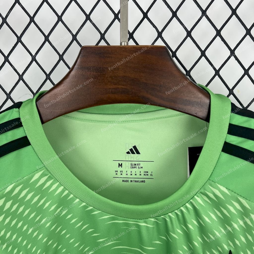 2025/2026 Bayern Munich Goalkeeper Green Football Jersey - Detail 3