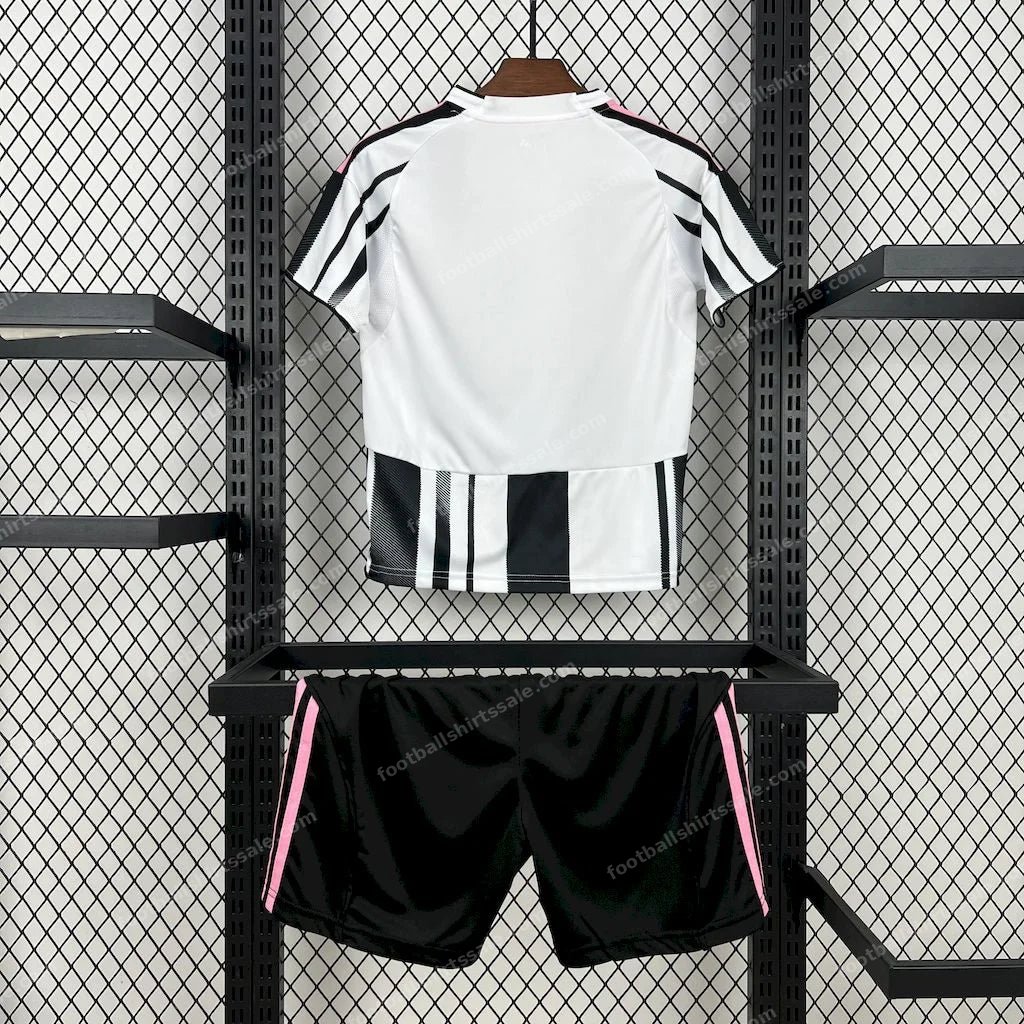 2025/2026 Juventus Home Football Shirt Kids Size - Detail 1