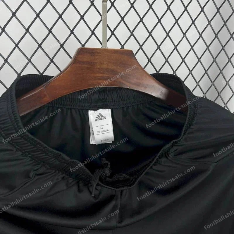 2025/2026 Juventus Home Shorts - Detail 2