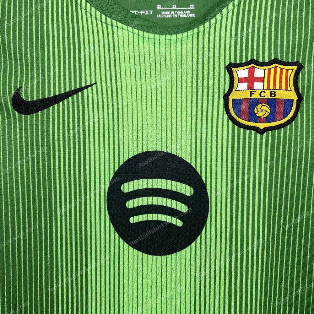 2025/2026 Kids Size Barcelona Green Goalkeeper Football Kit - Detail 5