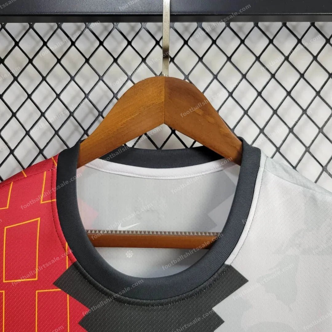 2024/2025 Liverpool Tricolor Football Shirt - Detail 6
