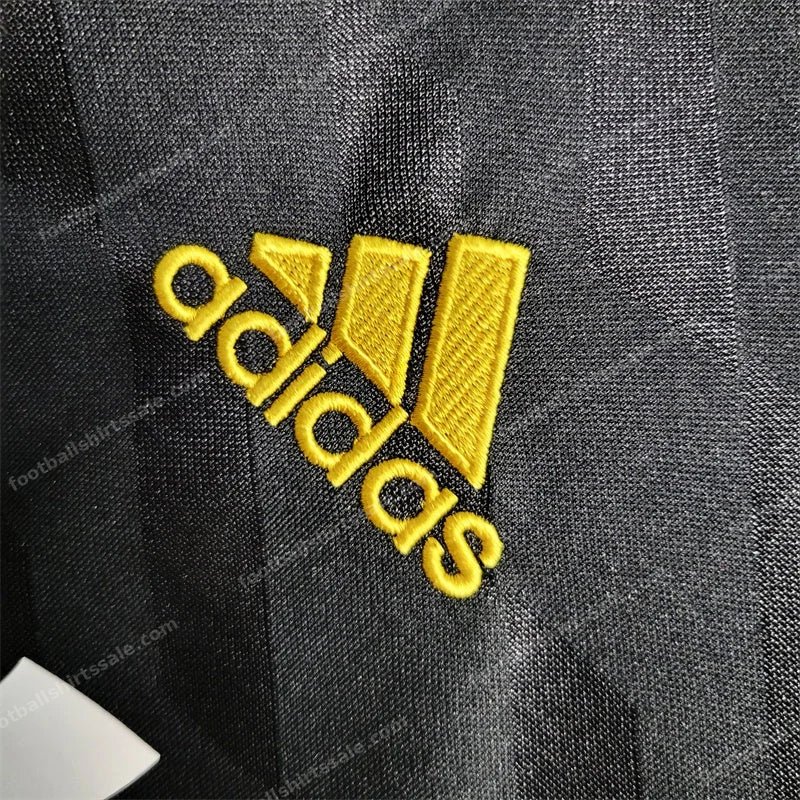 2011/2012 Long Sleeve Retro Real Madrid Away Football Shirt - Detail 3