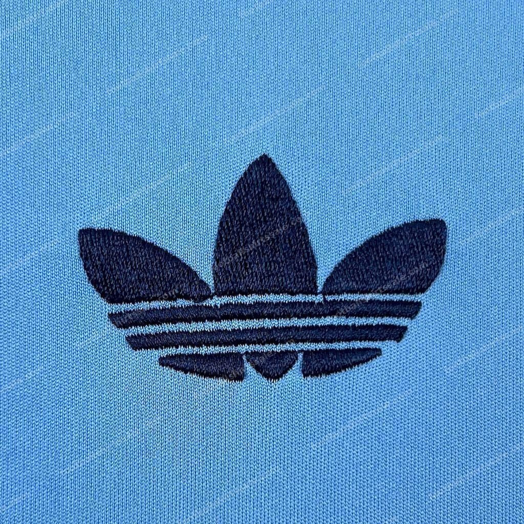 2025/26 Oasis Adidas Blue Shirt Football - Detail 5