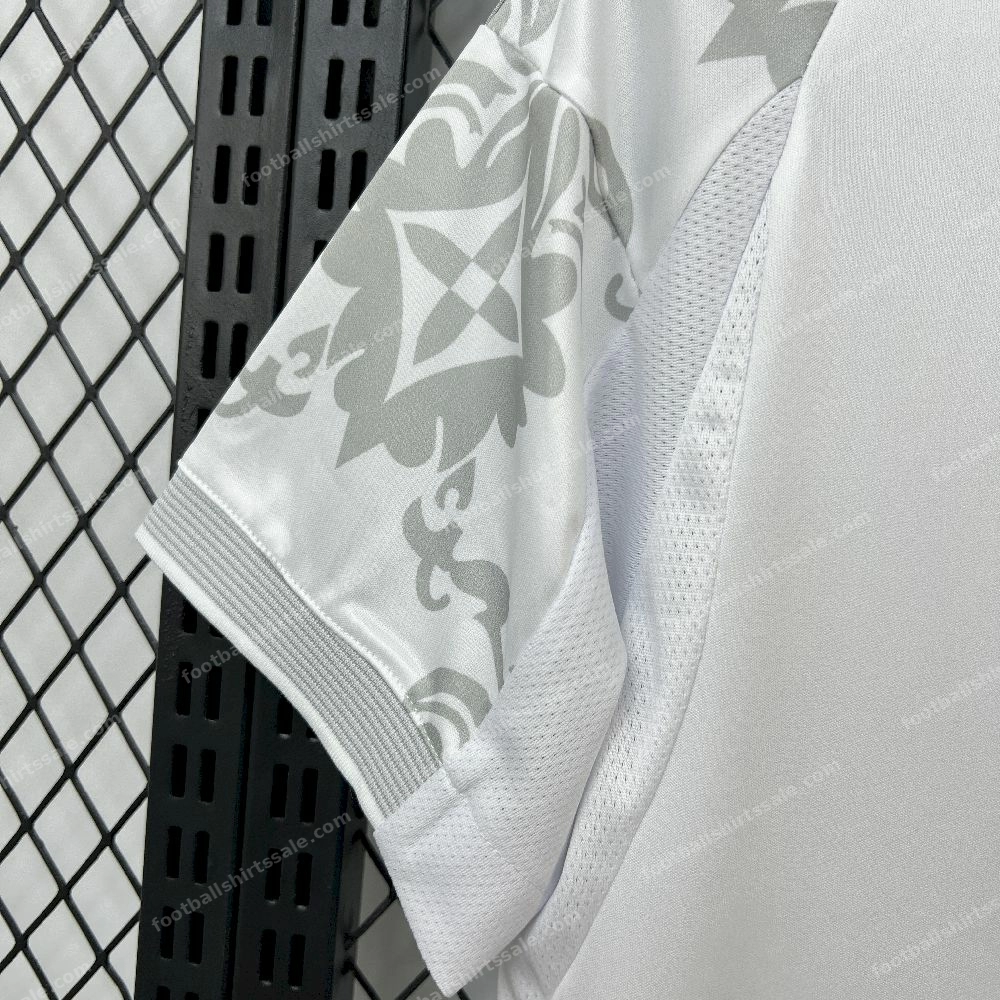 2025/26 Real Madrid Louis Vuitton Joint Edition Jersey - Detail 4