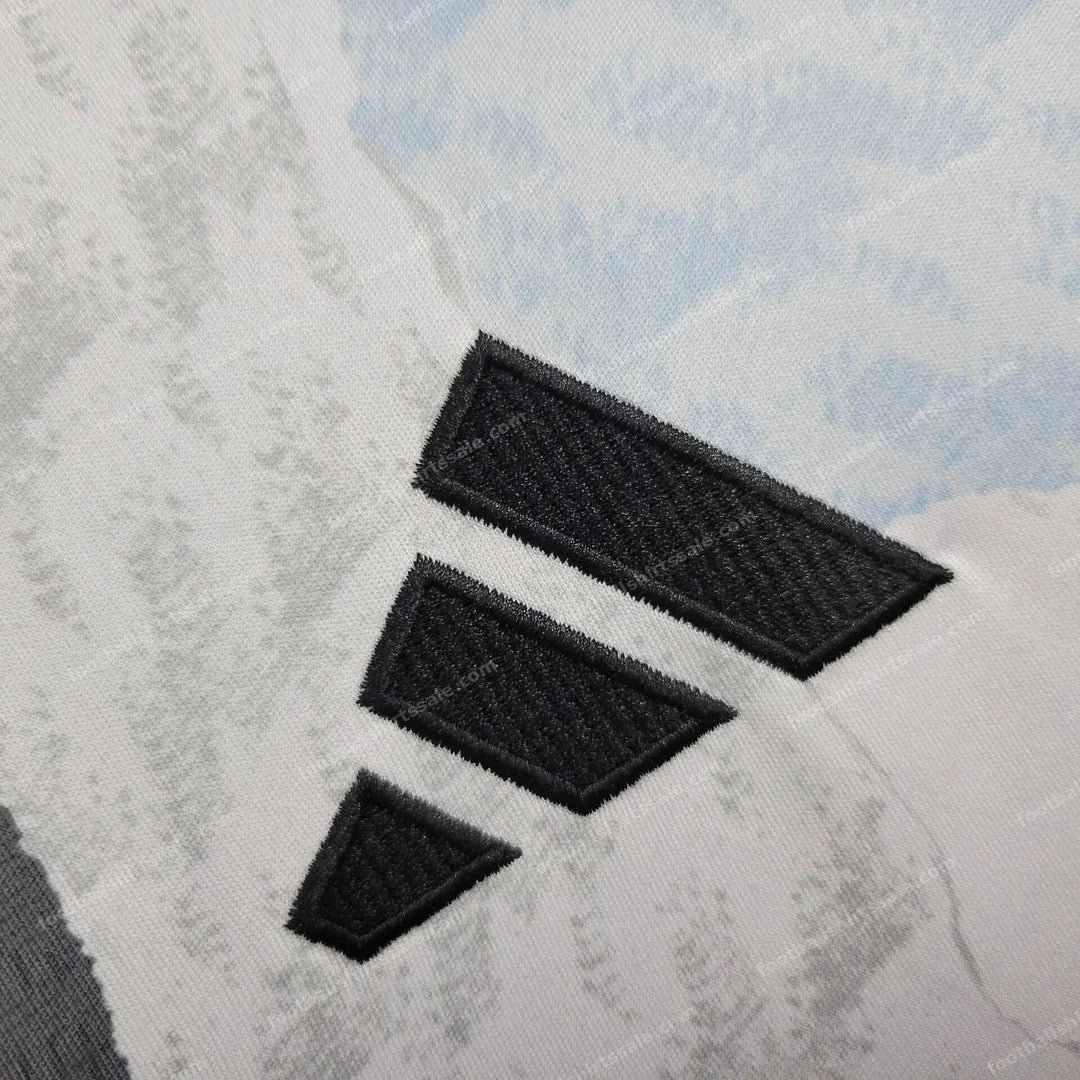 2024/2025 Real Madrid Pre-Match Football Shirt 1:1 - Detail 2