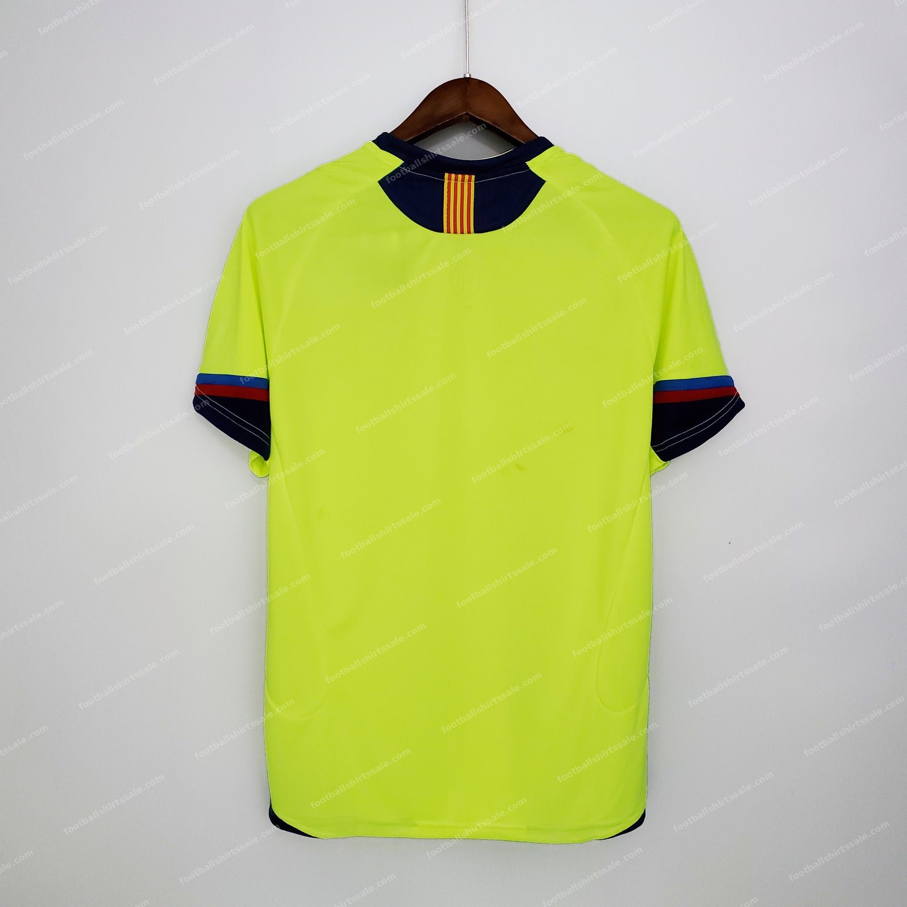 2005/2006 Retro Barcelona Away Football Shirt 1:1 Thai Quality - Detail 2