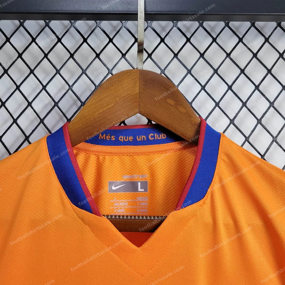 2006/2007 Retro Barcelona Away Football Shirt - Detail 5