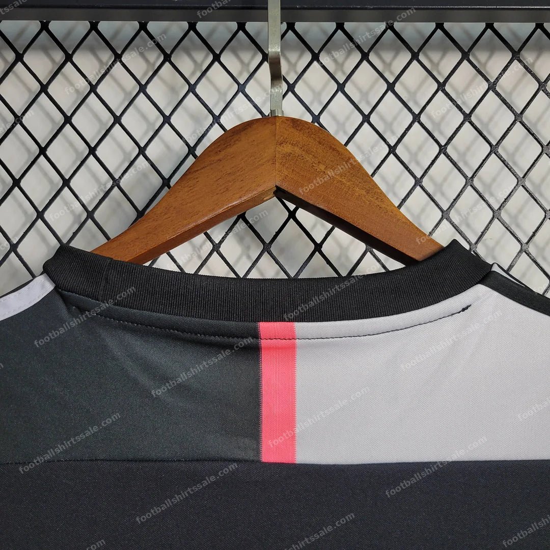 2019/2020 Retro Juventus Football Shirt Home - Detail 7