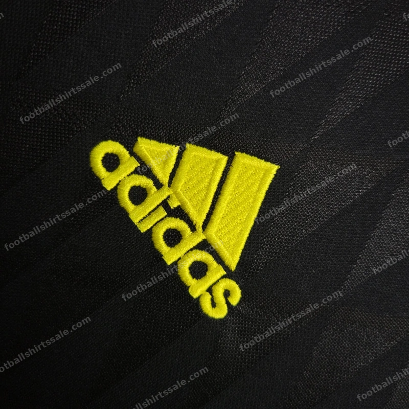 2010/2011 Retro Liverpool Third Away Football Shirt 1:1 Thai Quality - Detail 3