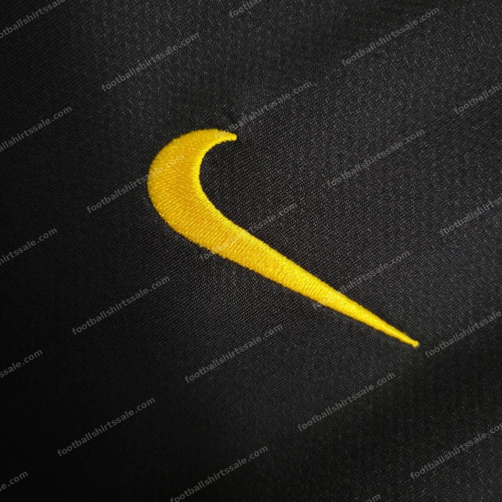 2006 Retro Portugal Away Football Shirt - Detail 4