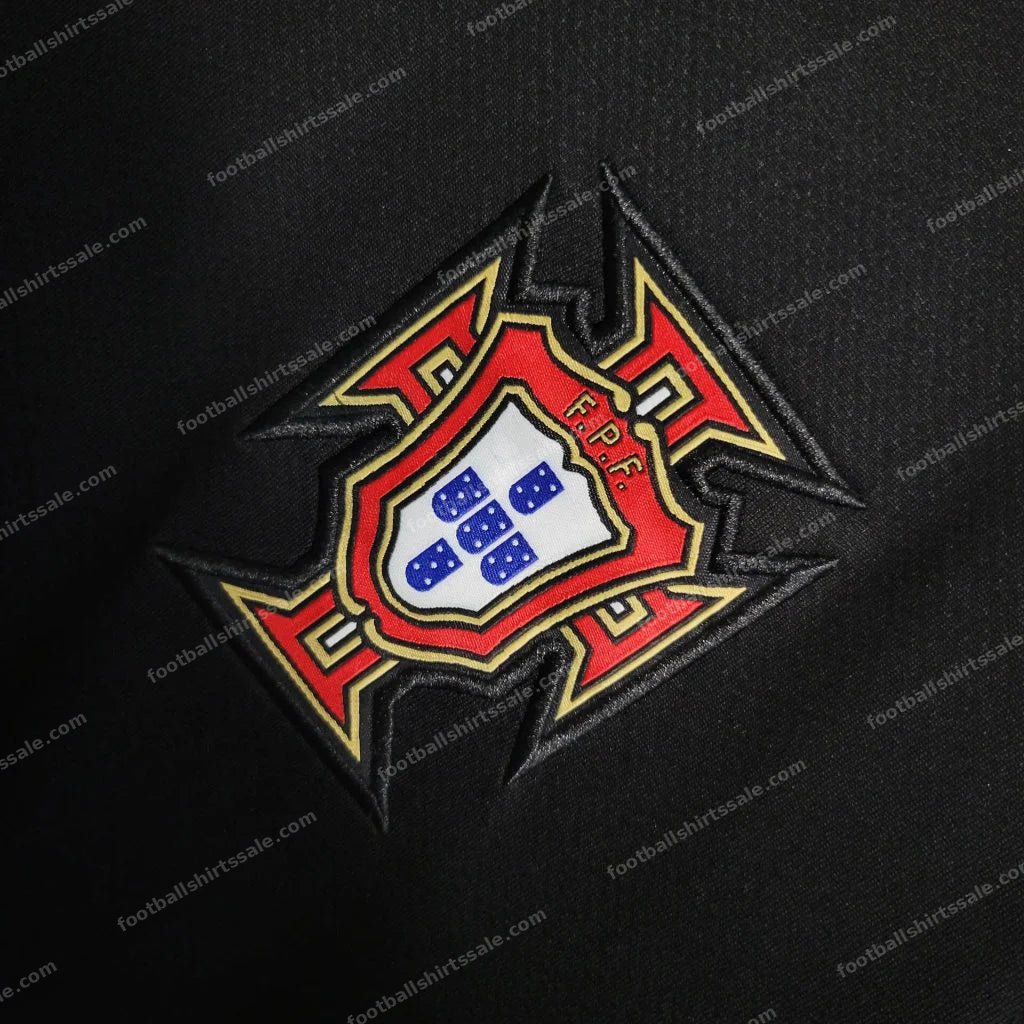 2006 Retro Portugal Away Football Shirt - Detail 5