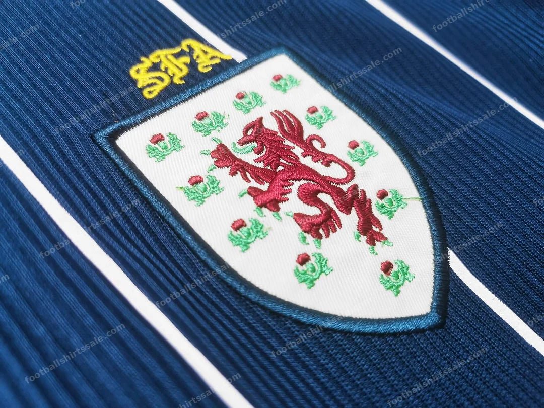 2002/2003 Retro Scotland Home Football Shirt - Detail 4