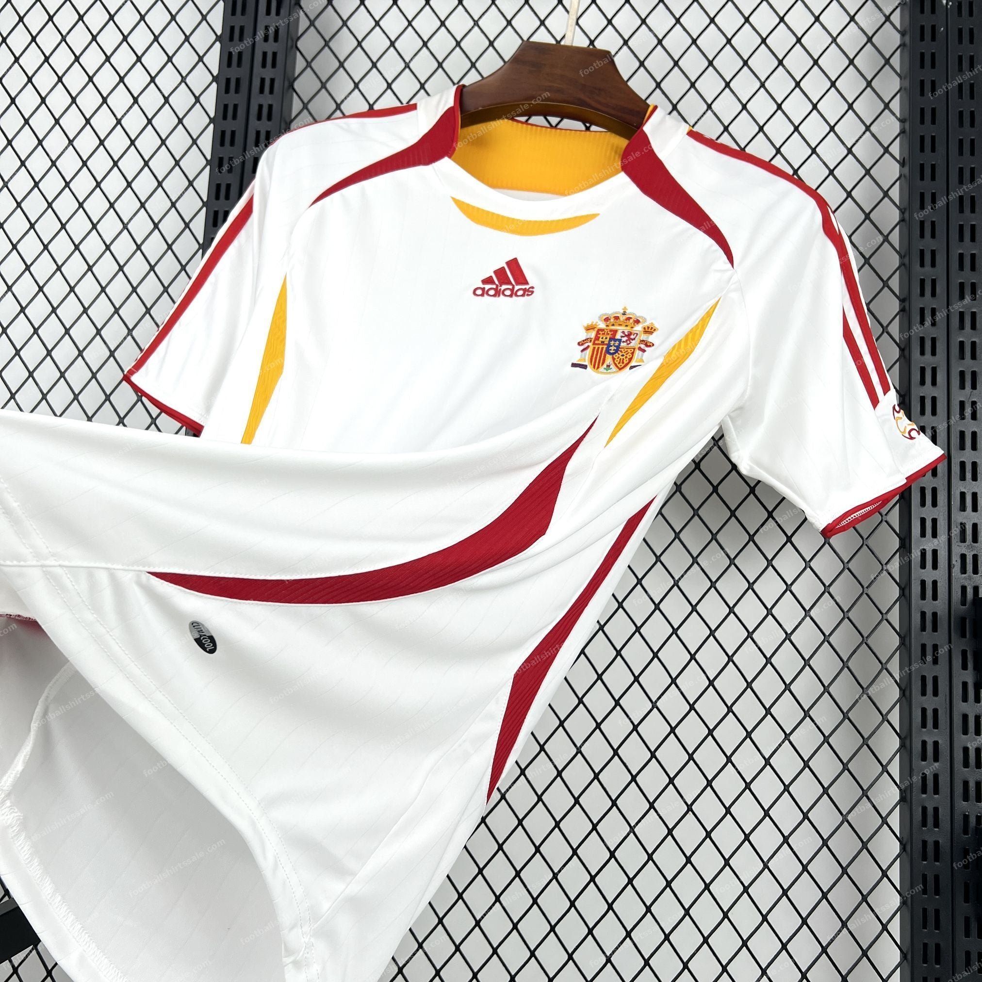 2006 Retro Spain Away Football Shirt - Detail 2