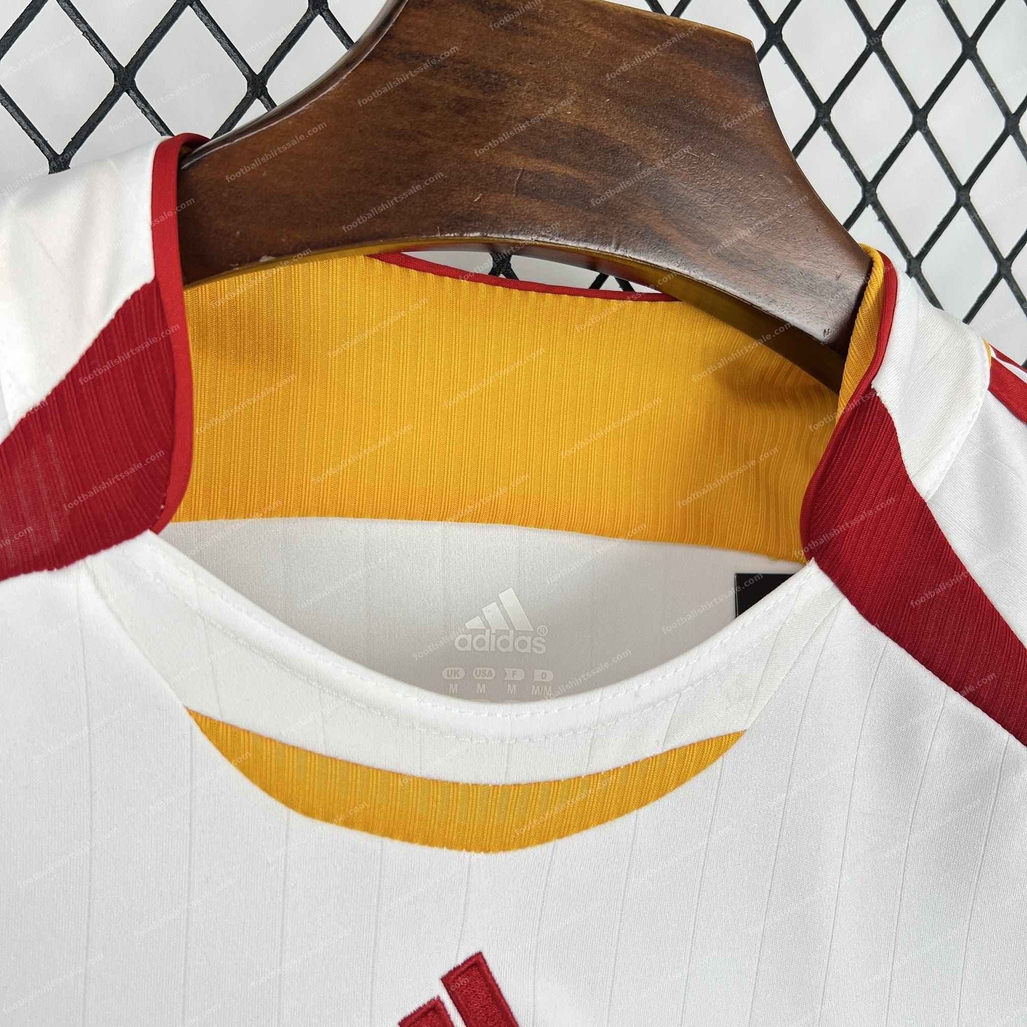 2006 Retro Spain Away Football Shirt - Detail 3