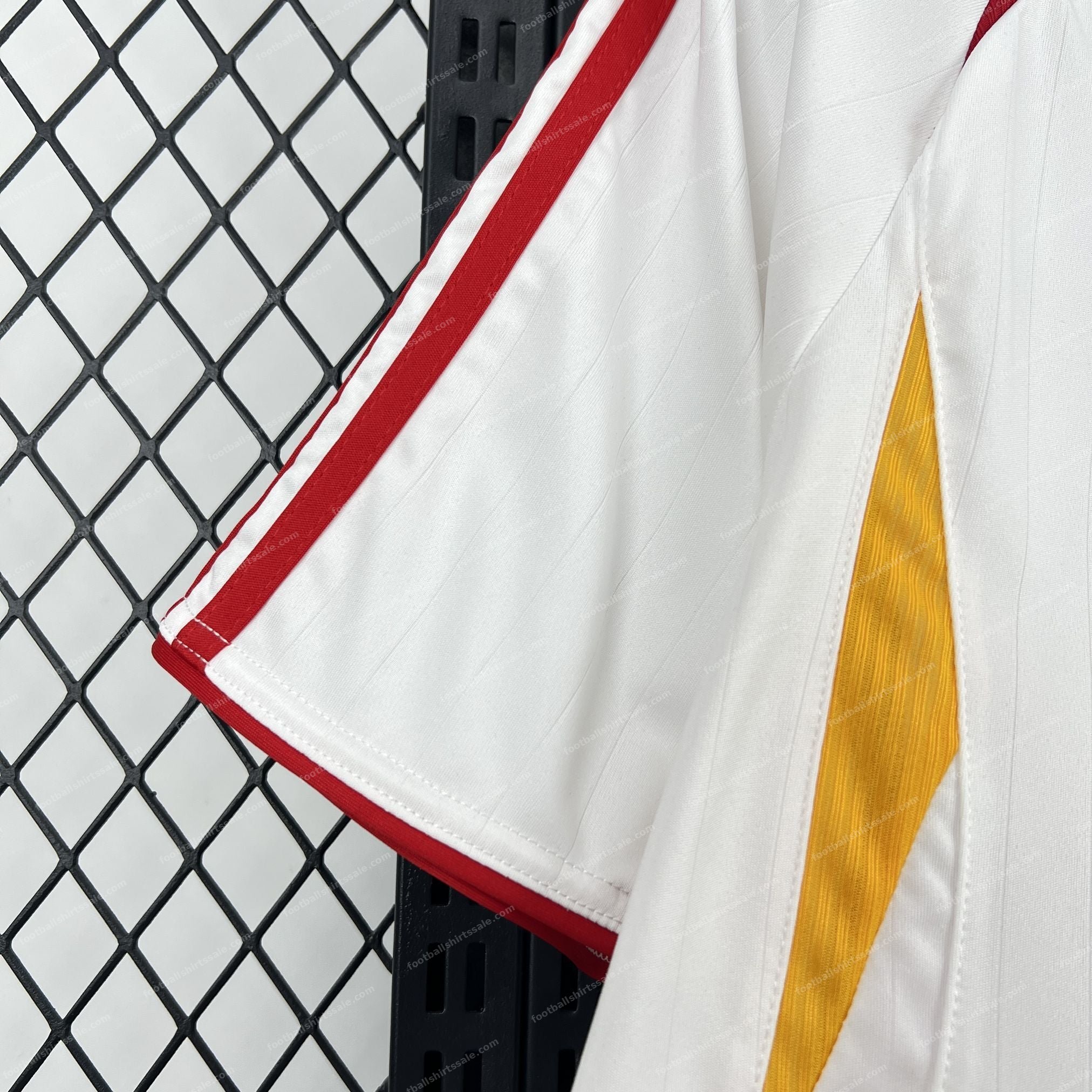 2006 Retro Spain Away Football Shirt - Detail 4