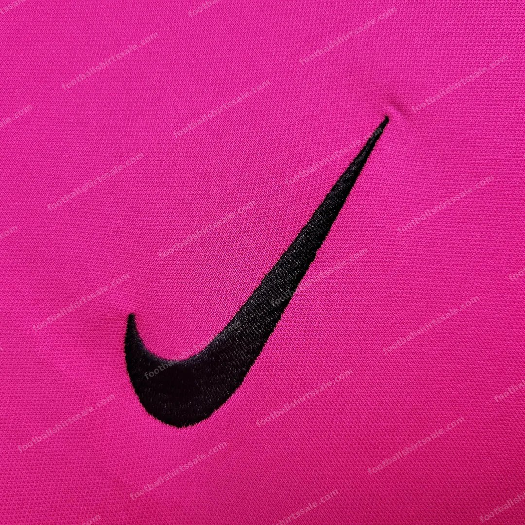 2024/2025 Sporting Lisbon Pink October Football Shirt - Detail 1