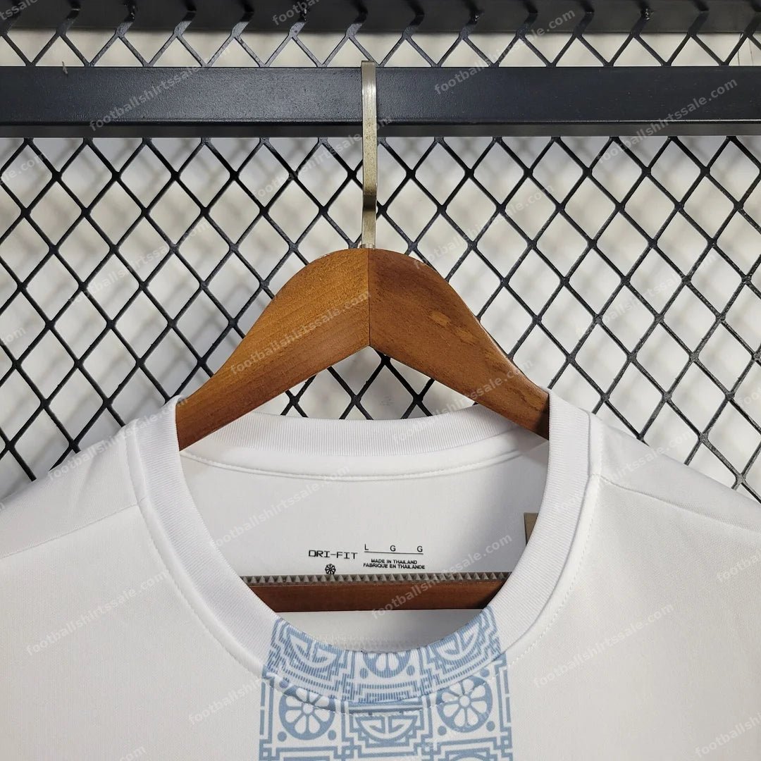 2025/2026 Tottenham Hotspur Pre-match Football Shirt - Detail 5