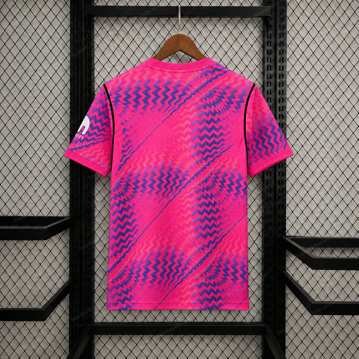 2026/2027 Tottenham Hotspur Goalkeeper Pink Football Shirt - Detail 1