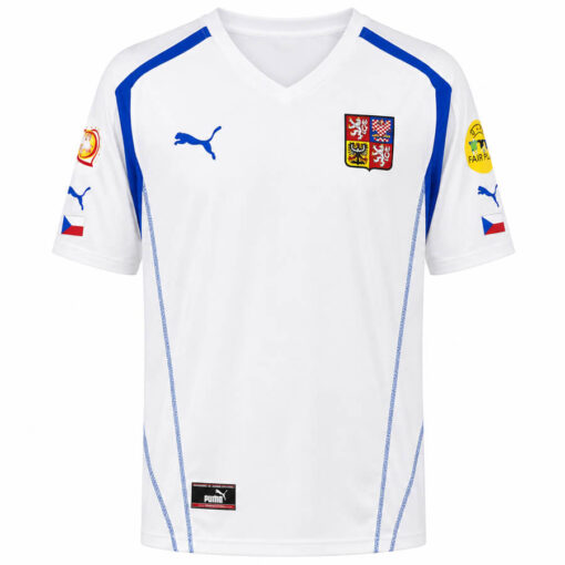 Retro Czech Republic Away Shirt 2004