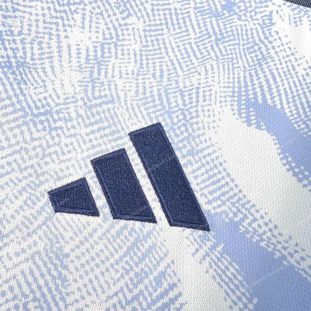 Ajax Third Football Shirt 26/27 - Image 4