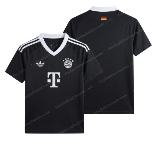 Bayern Munich Training Wear Football Shirt 24/25 Front and Back View