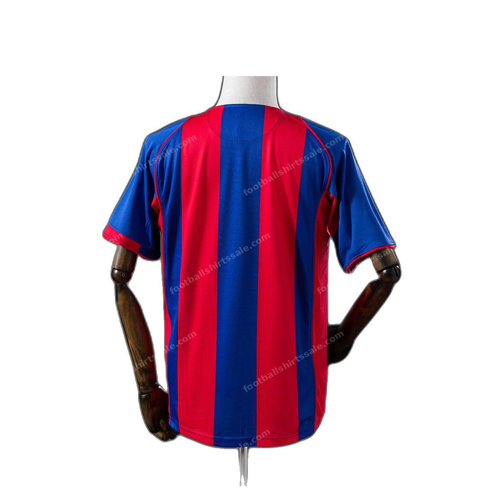 2004/2005 Retro Barcelona Home Football Shirt - Image 2